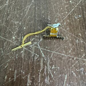 Vintage Everett, Washington Sea‎ Gull VINTAGE gold tone Tie Clip Pin